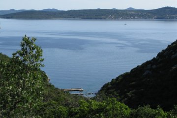 Bay Svitla - island Ugljan
