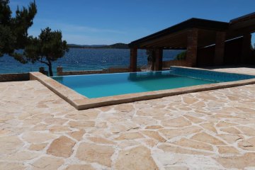 Luxury stone house Serenity with pool, foto 43