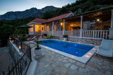 Secluded luxury Villa Nives with sea view and pool Orebic